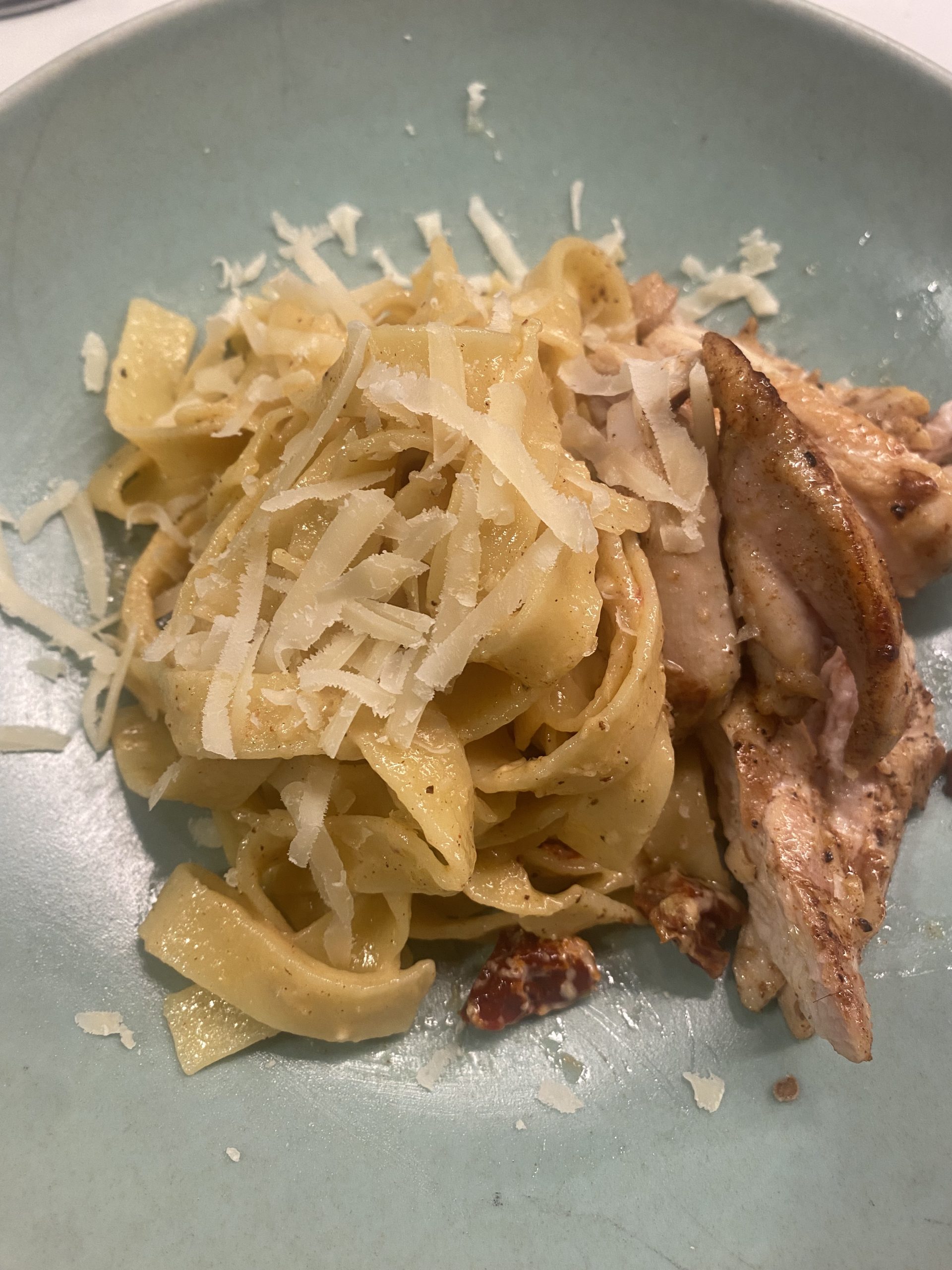 Pasta Alfredo med soltorkade tomater och kyckling Veronicas mat