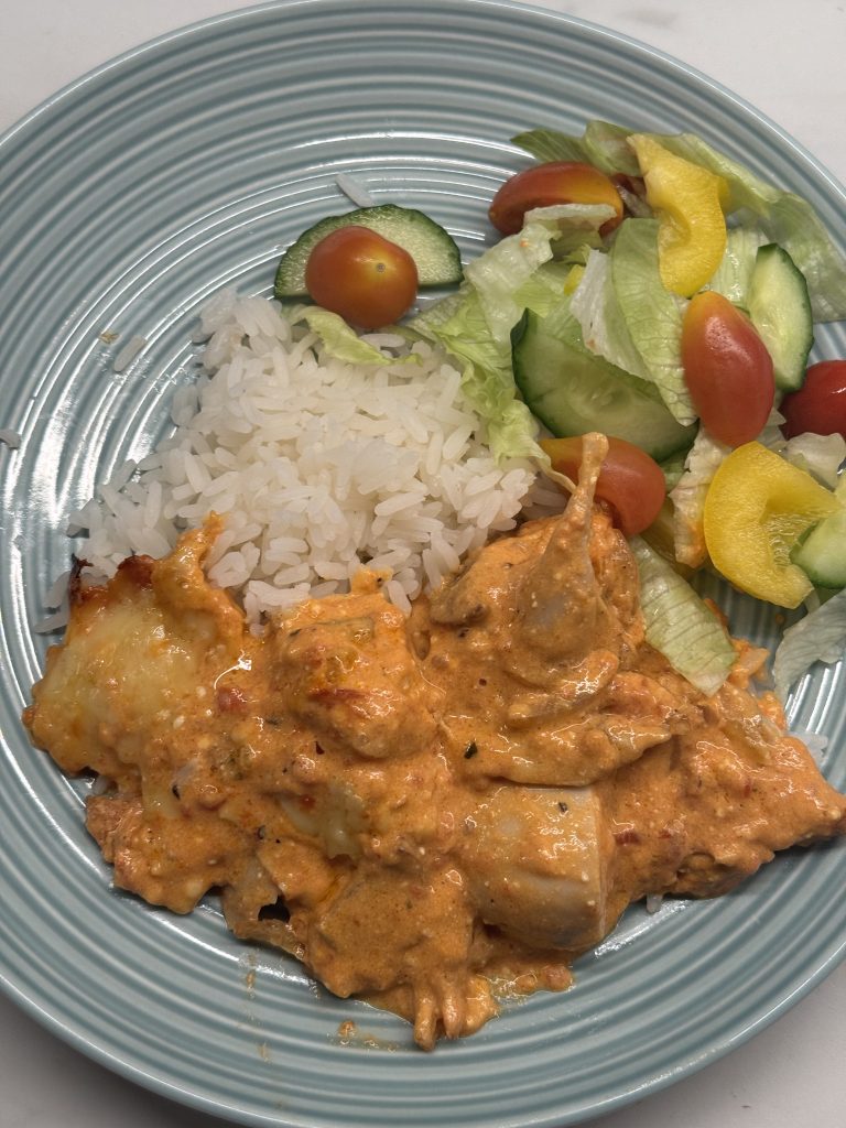 Kycklinggratäng i tomatsås