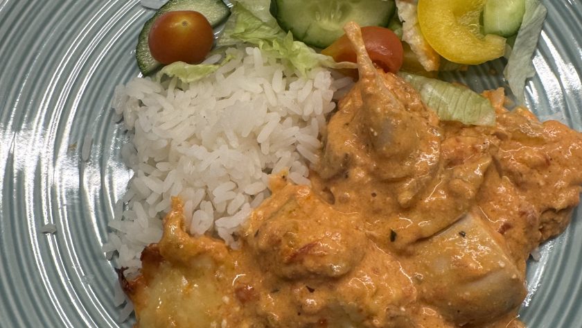 Kycklinggratäng i tomatsås
