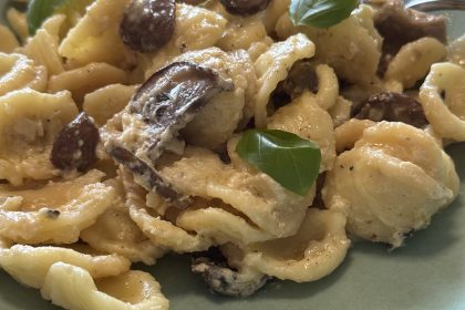 Orecchiette med citron och champinjoner