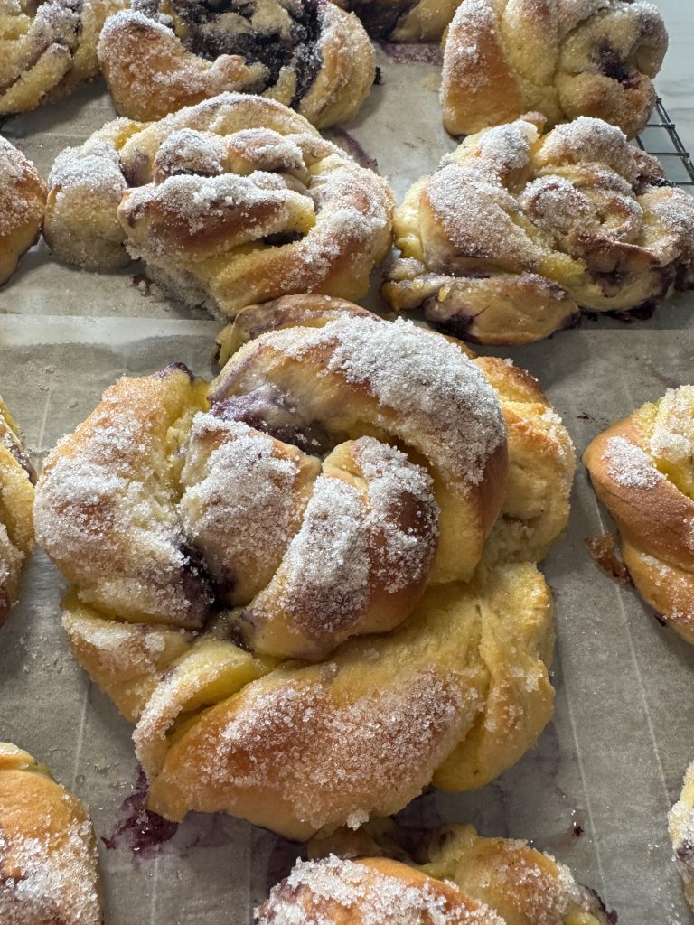 Blåbärsockerbullar med vaniljsmak