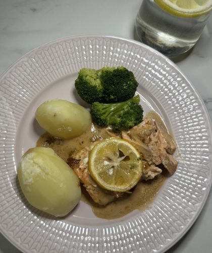 Lax i soja och gräddsås