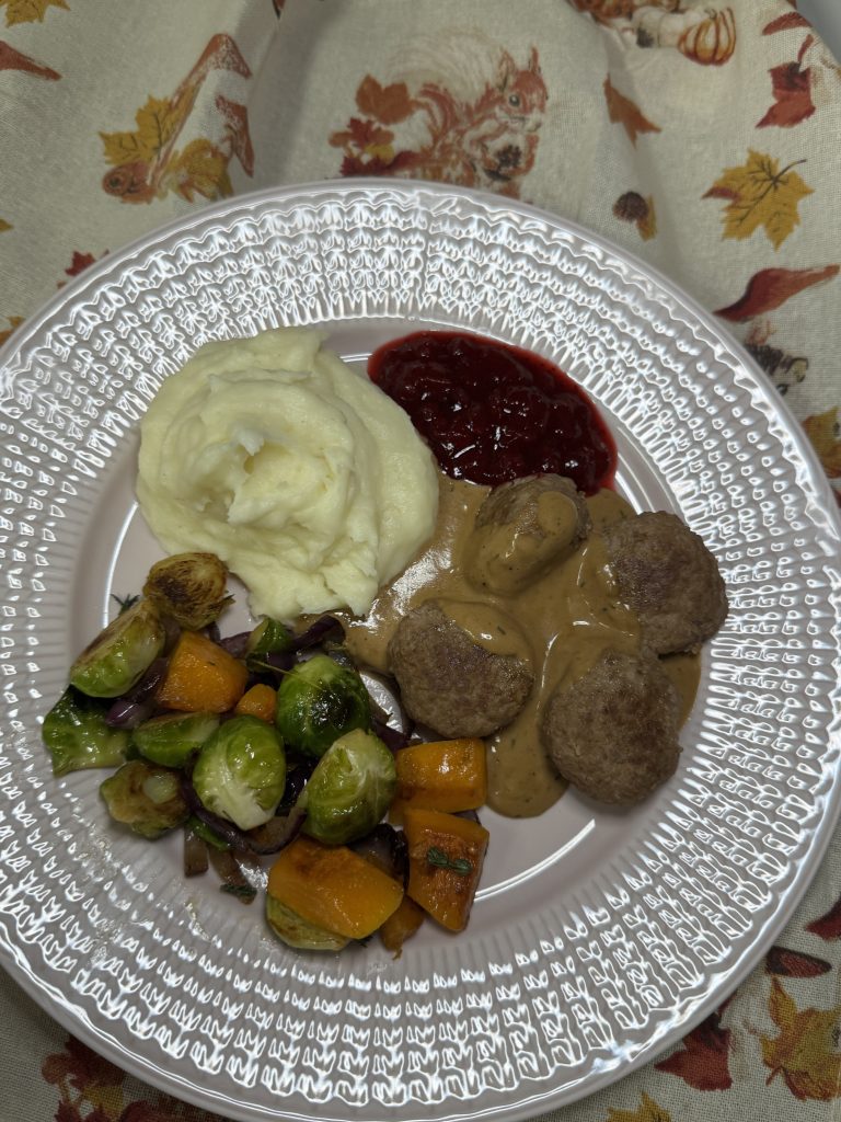 Vidsvinsköttbullar med messmörsås.