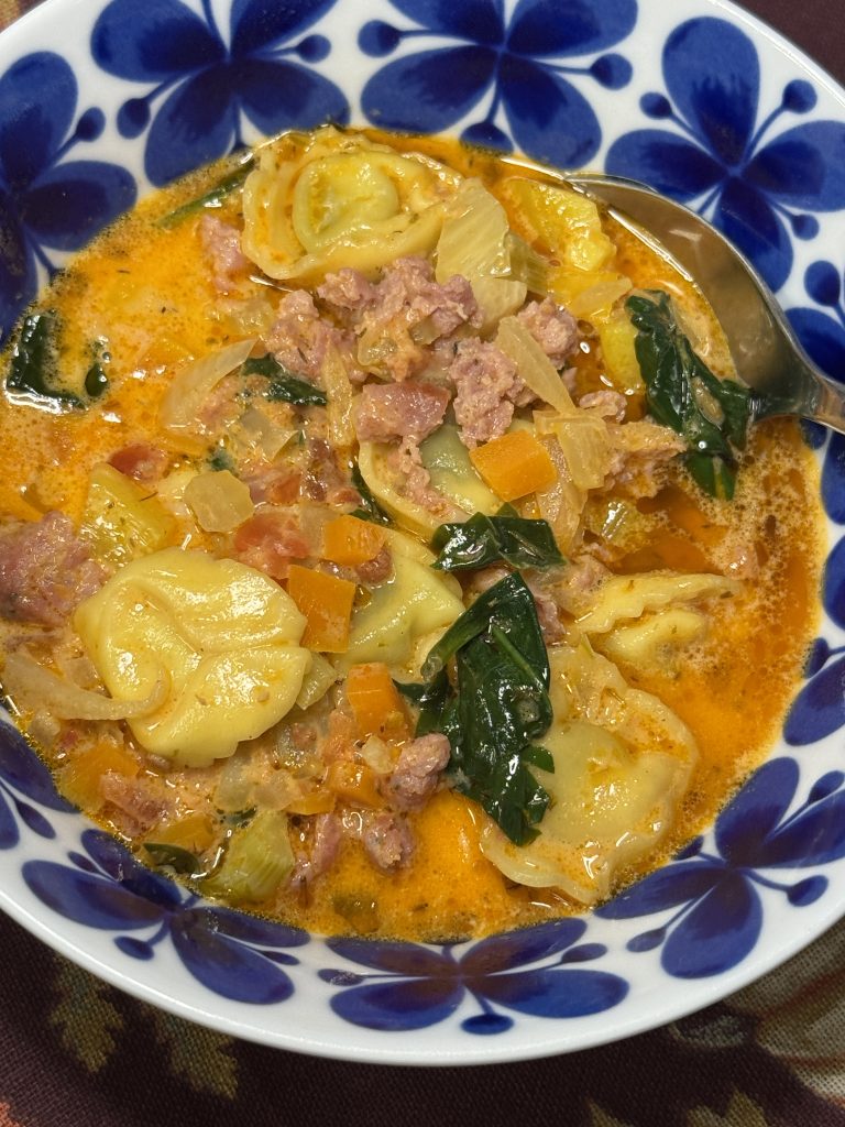 Tortellini och salsicciasoppa