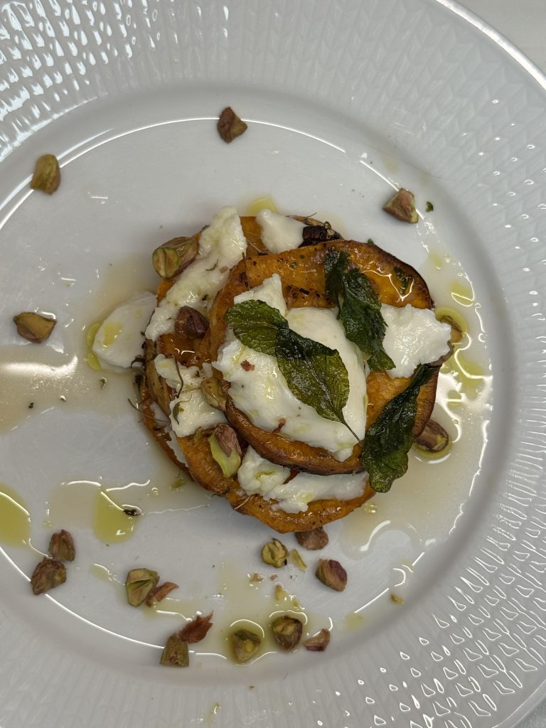 Rostade sötpotatis med burrata