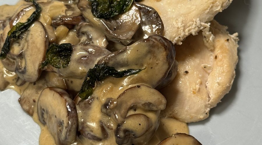 Kyckling med salvia och parmesan champinjoner