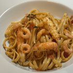 Pasta med skaldjur och tomater