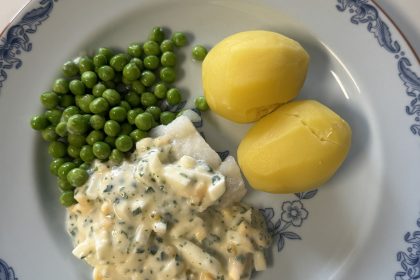Kokt torsk med äggsås